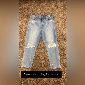 Women’s American Eagle Jeans